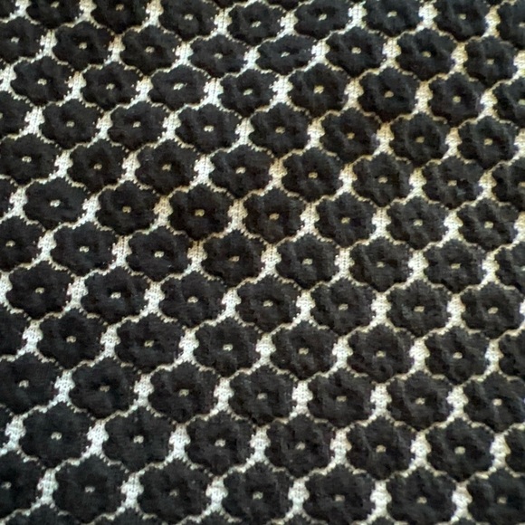 Sunday Best Black and White Crop Top - Picture 2 of 7